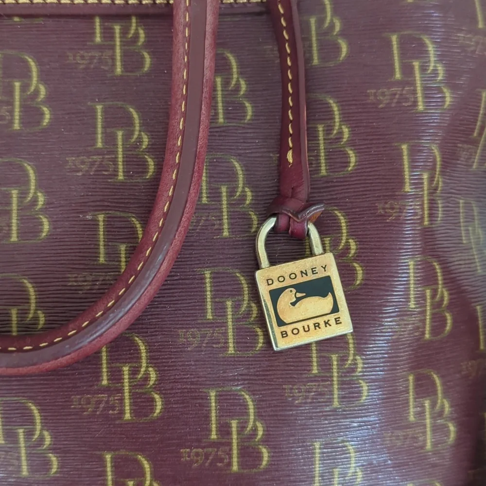 Dooney & Bourke bag rich